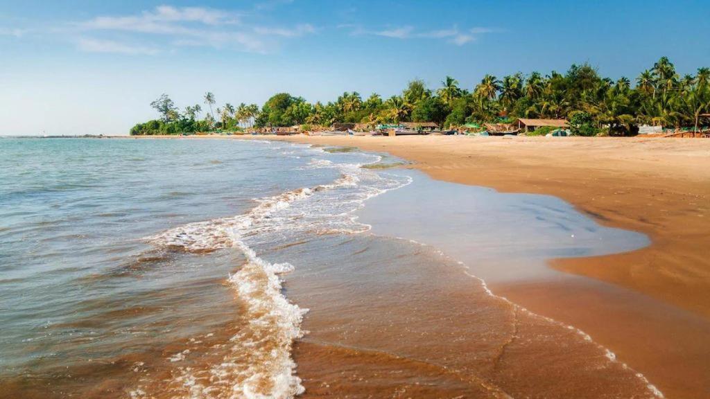 Selesta Sea By The Beach Morjim Luaran gambar