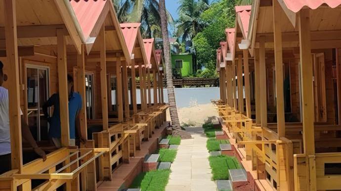 Selesta Sea By The Beach Morjim Luaran gambar